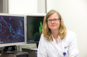 Prof. Dr. Dr. Sonja Loges entwickelt mit ihrem Forscherteam Therapieansätze, um Krebszellen punktgenau anzugreifen
